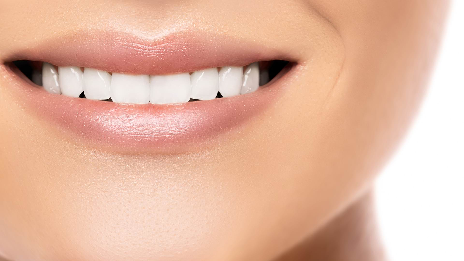 Subestructura metálica y porcelana